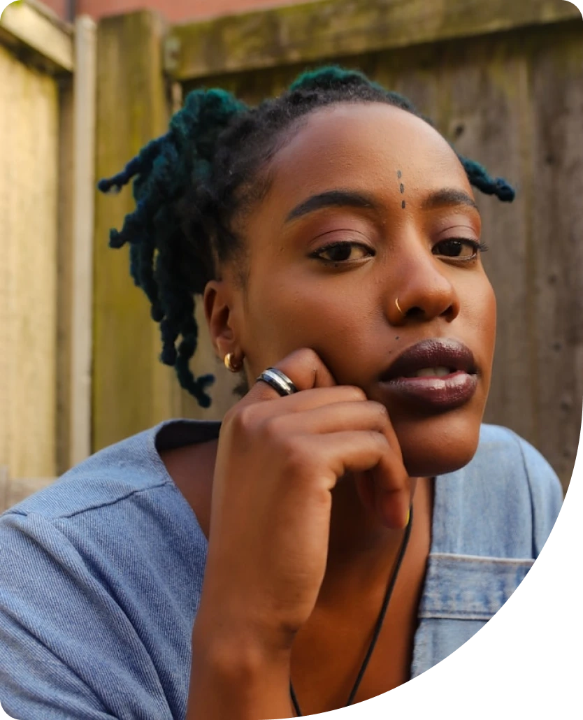 Portrait de femme pensant